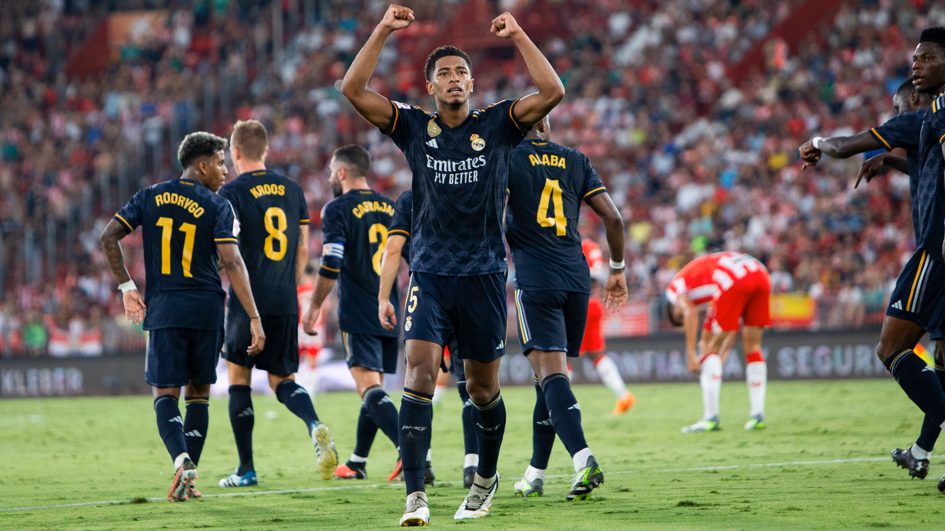 ¿Cuál es la diferencia horaria entre Madrid y Lincoln?