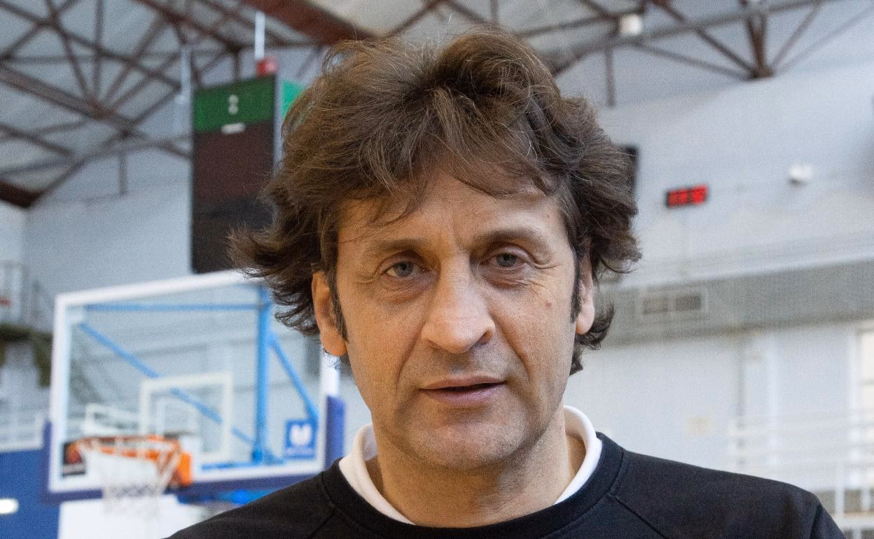 ¿Quién es el entrenador del guuk Gipuzkoa Basket?