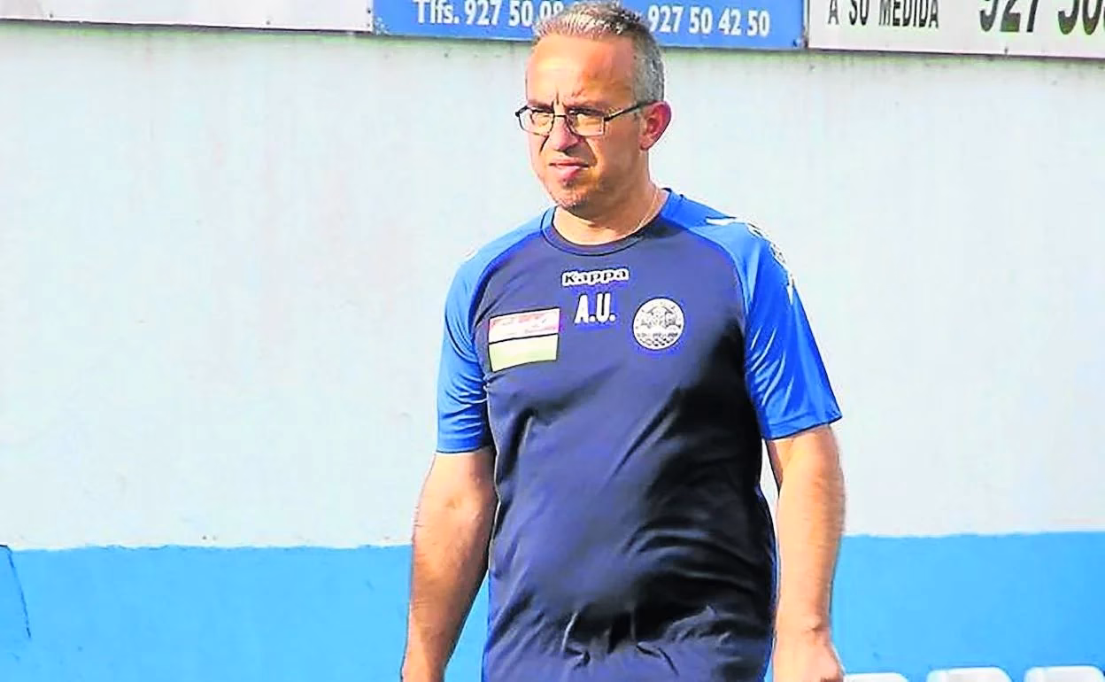 ¿Quién es el nuevo entrenador de las urracas?