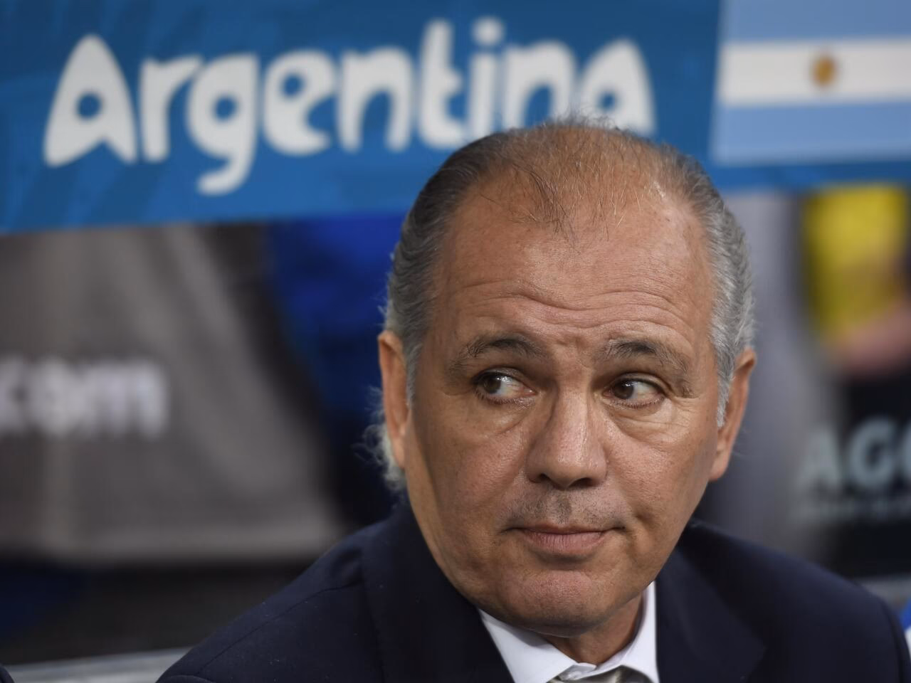 ¿Cuándo termina el contrato de Alex?