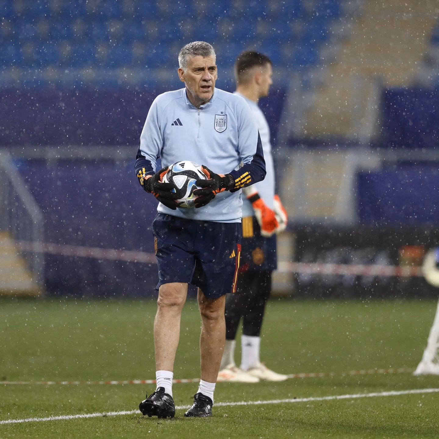 ¿Qué hacen los entrenadores y entrenadoras de la Academia de porteros?