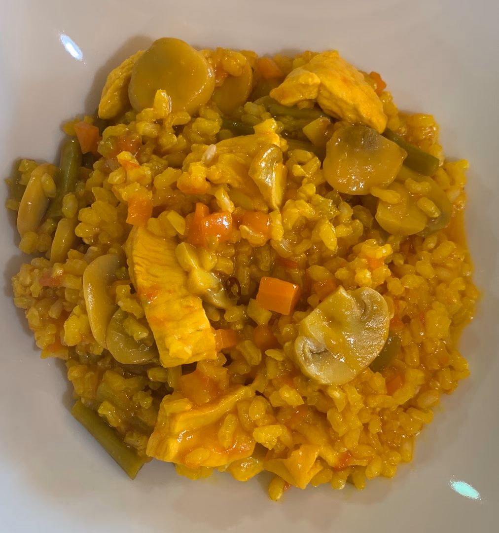 ¿Cómo preparar el arroz con pollo para 30 personas?