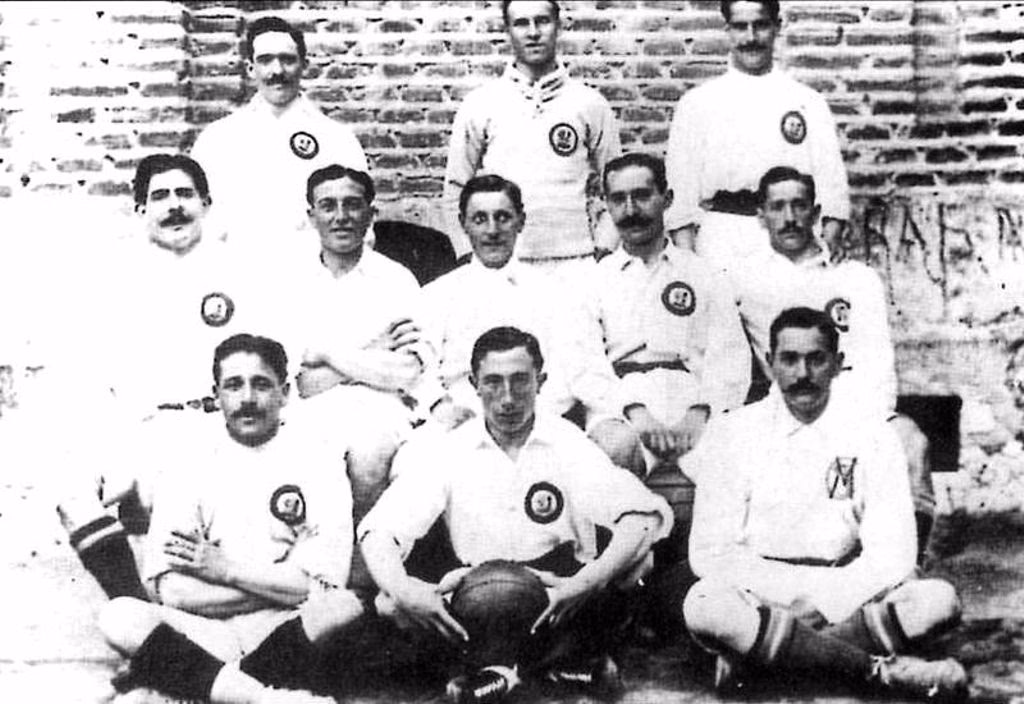 ¿Quién fue juniorjohnson?