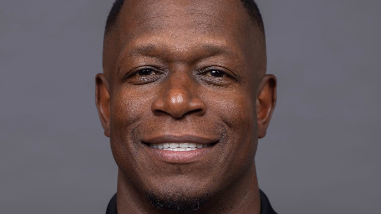 Who is Atlanta Falcons head coach Raheem Morris?