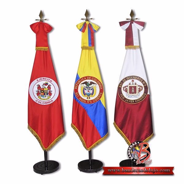 ¿Cuál es el color de la bandera del Ejército Nacional?