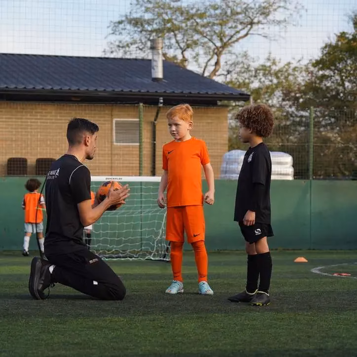 ¿Cómo trabajar en un club de fútbol?