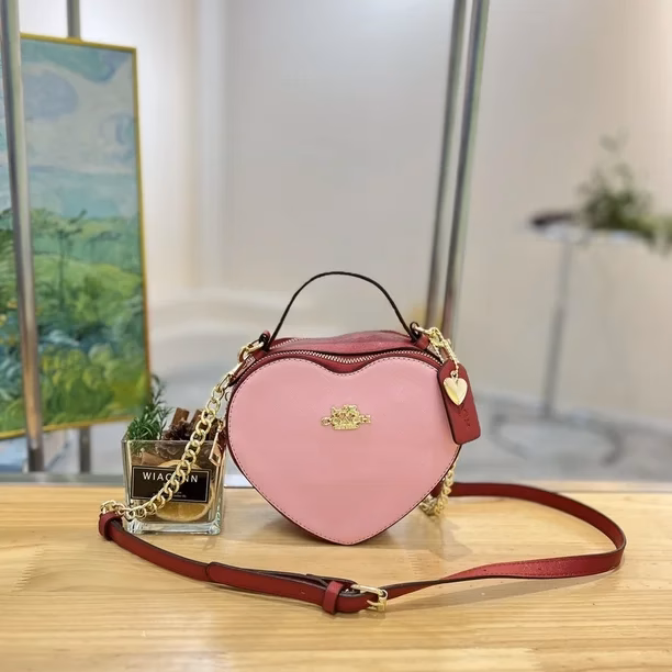 ¿Qué es un bolso de color rosa?