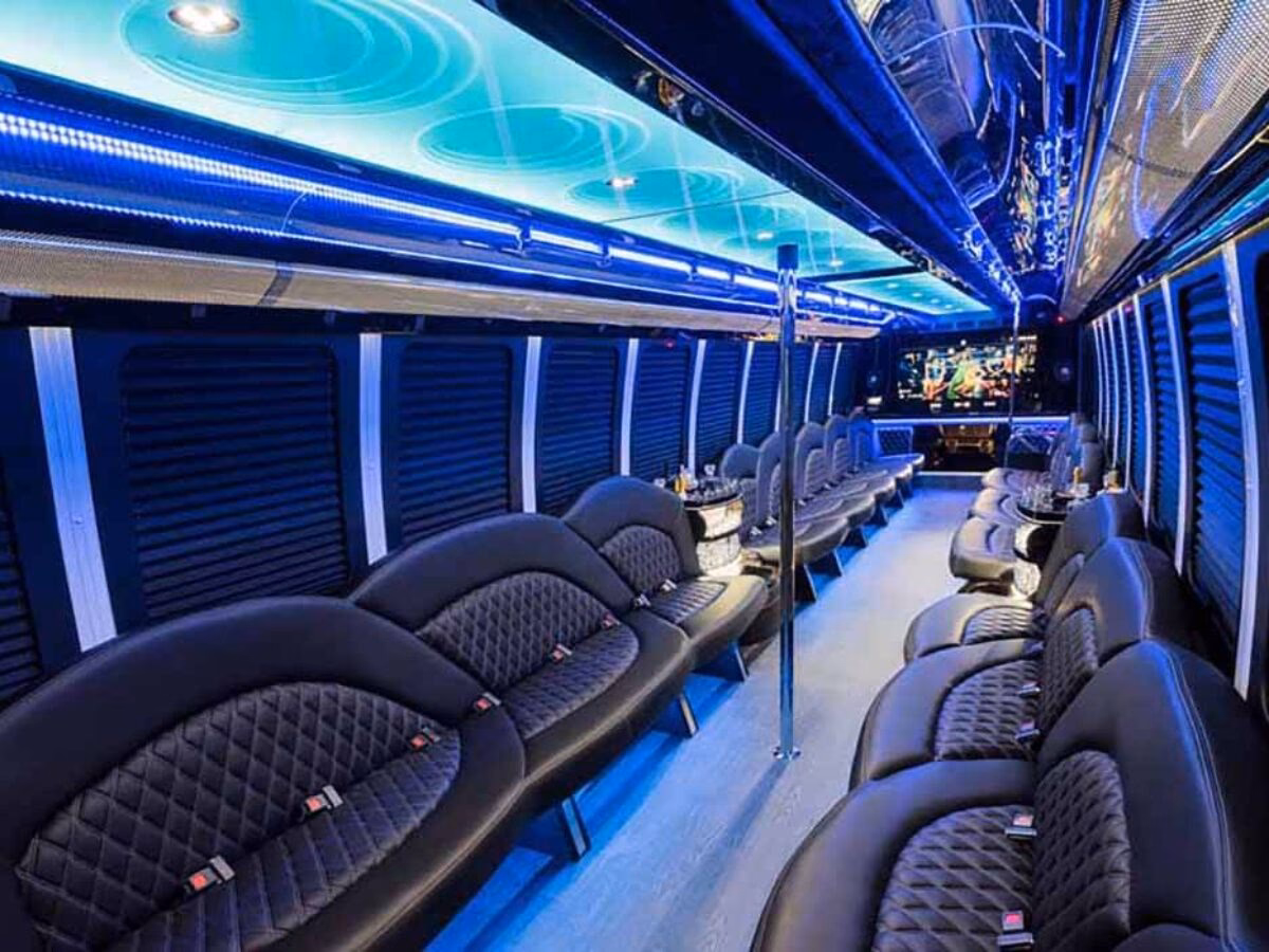 Who is Canada luxury coach?