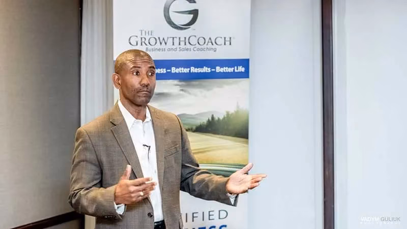 What is a growth coach franchise?
