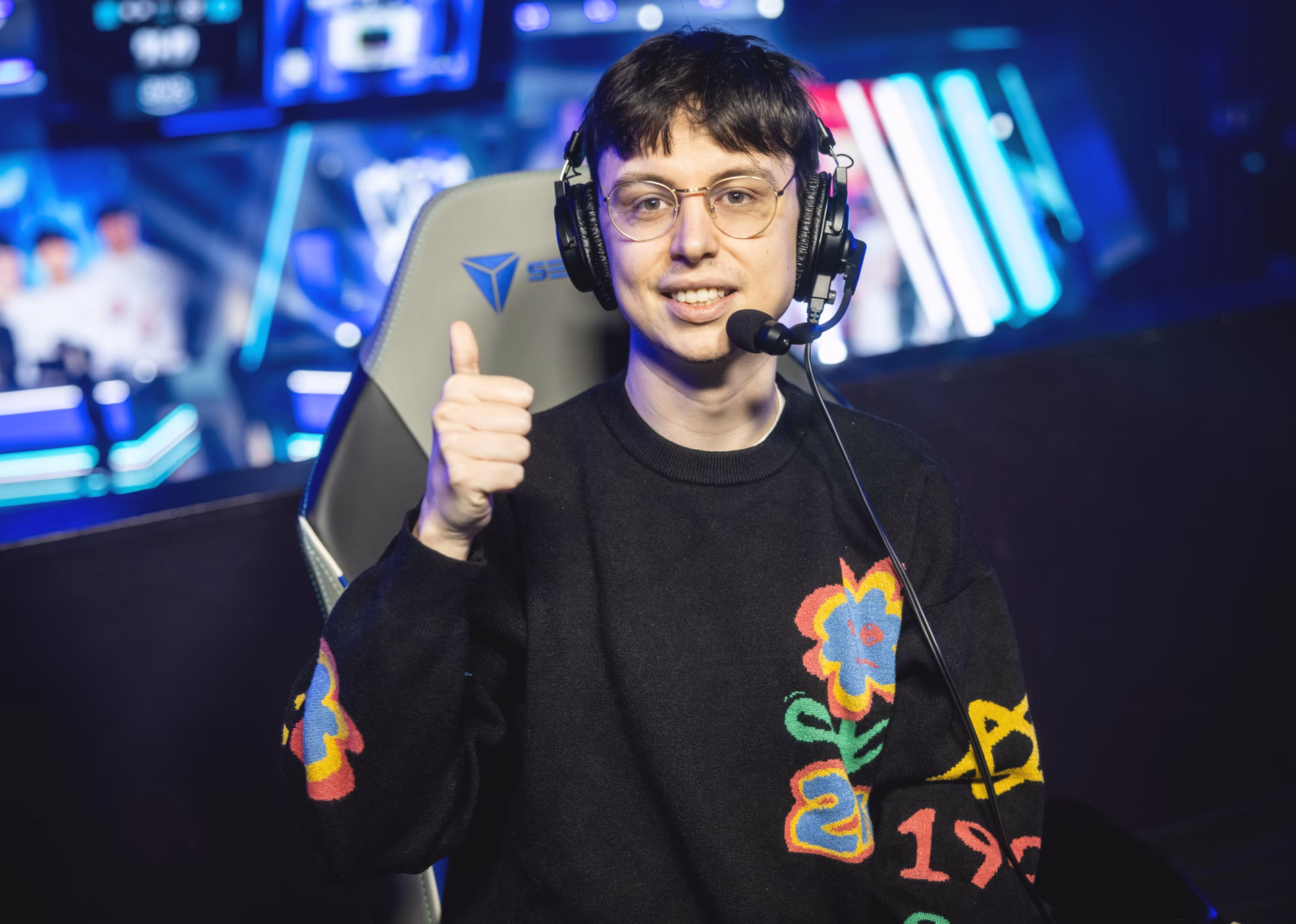 Who are Caedrel's new players?