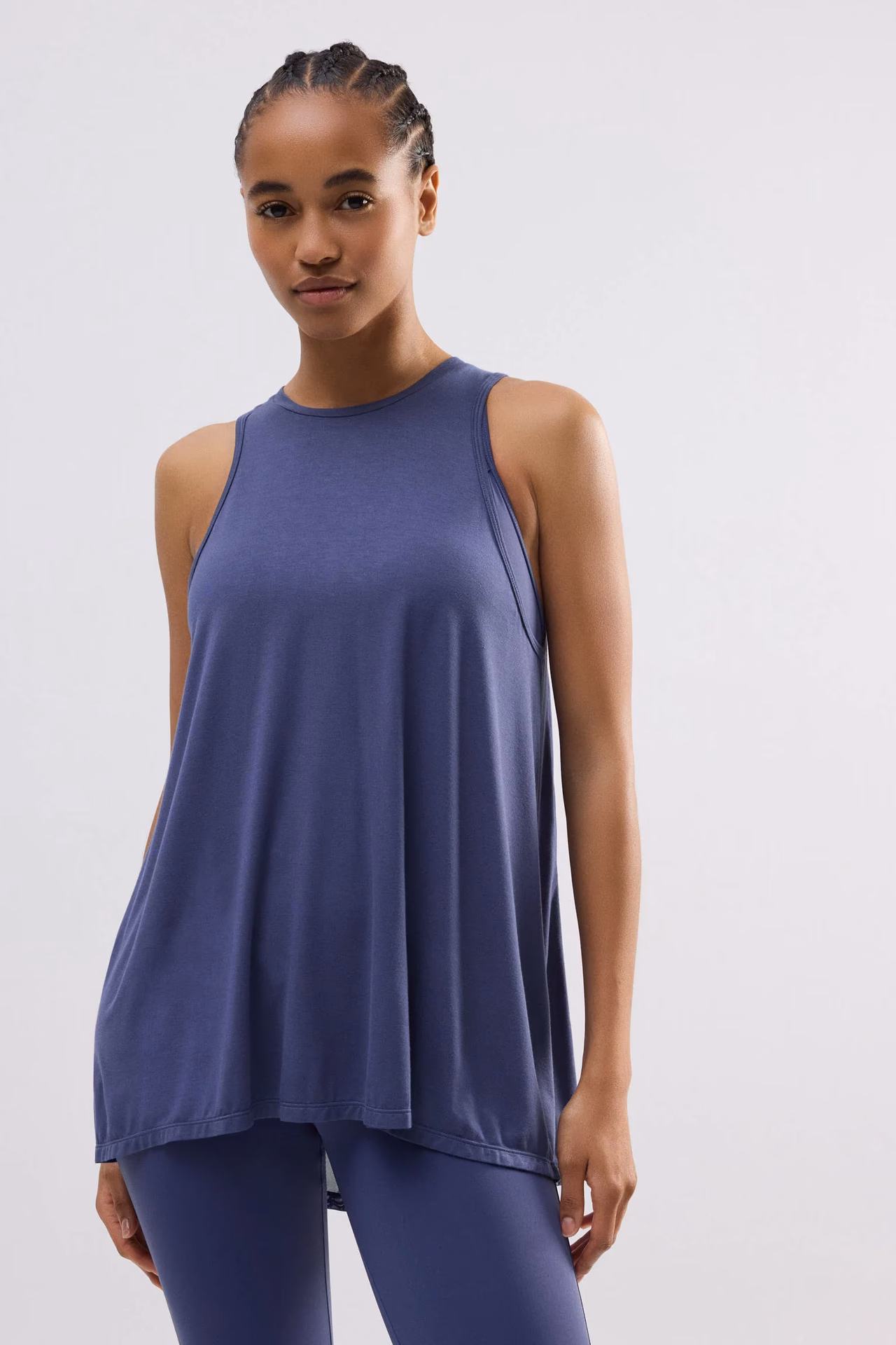 ¿Qué estilo tienen las camisetas de manga larga deportivas de mujer?