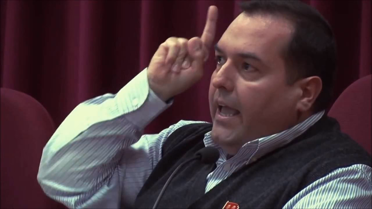 ¿Qué defendió Cao de Benós?