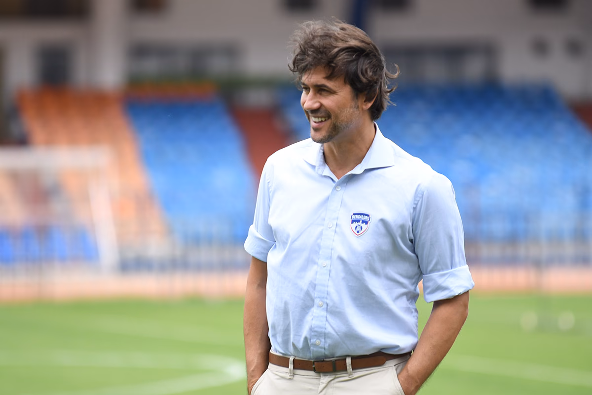 ¿Qué ha hecho Carles Cuadrat en el fútbol asiático?