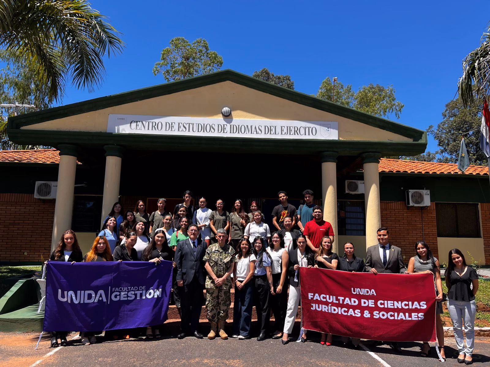 ¿Qué es la Escuela de idiomas del Ejército?