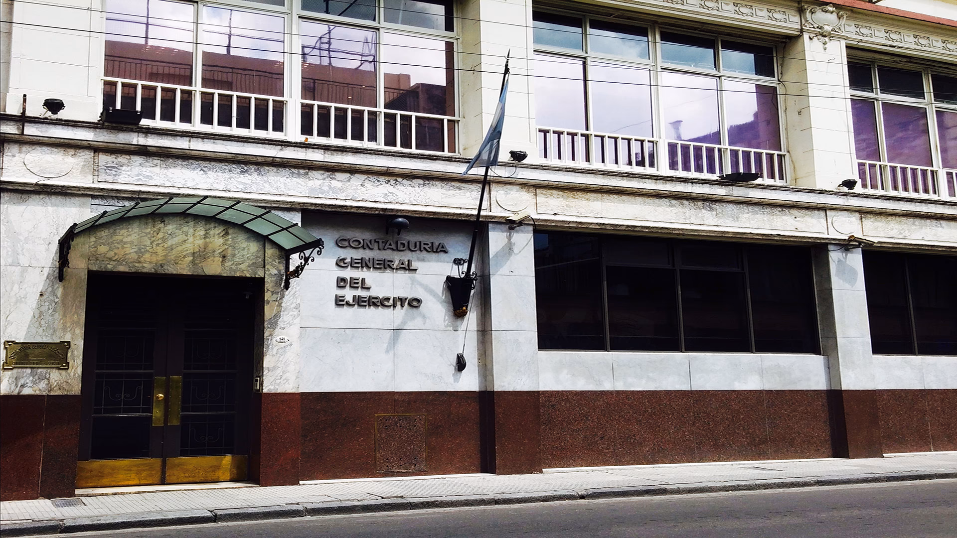 ¿Por qué solicito mi cese al cargo de Comandante General del Ejército del Perú?