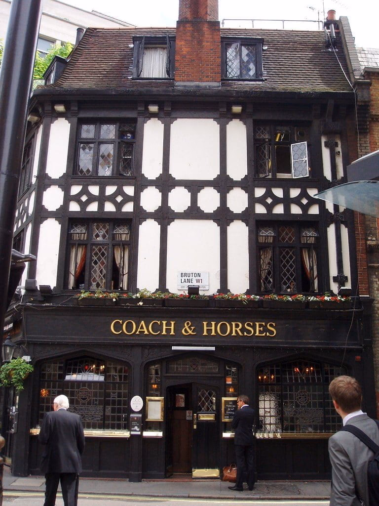 Does Mayfair have a pub?