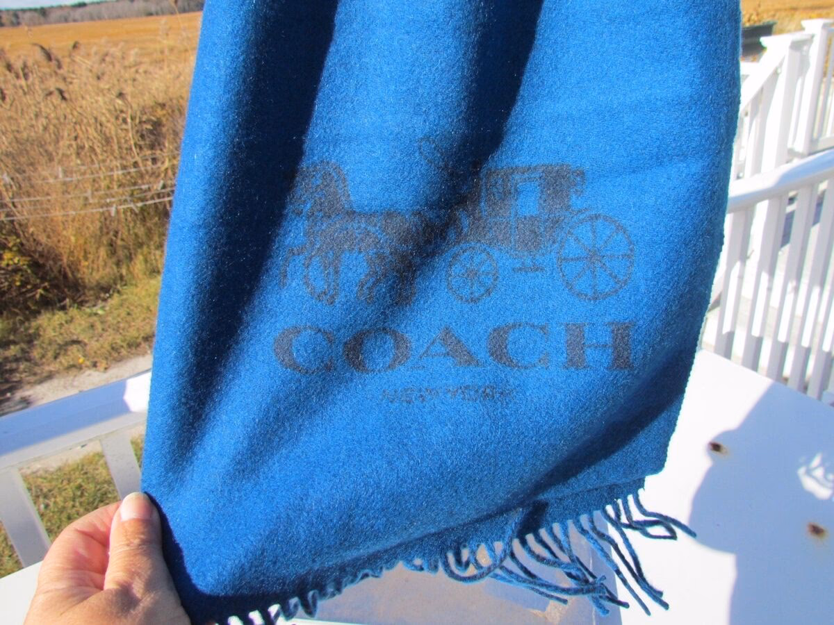 Why should you buy hats and scarves at coach outlet?