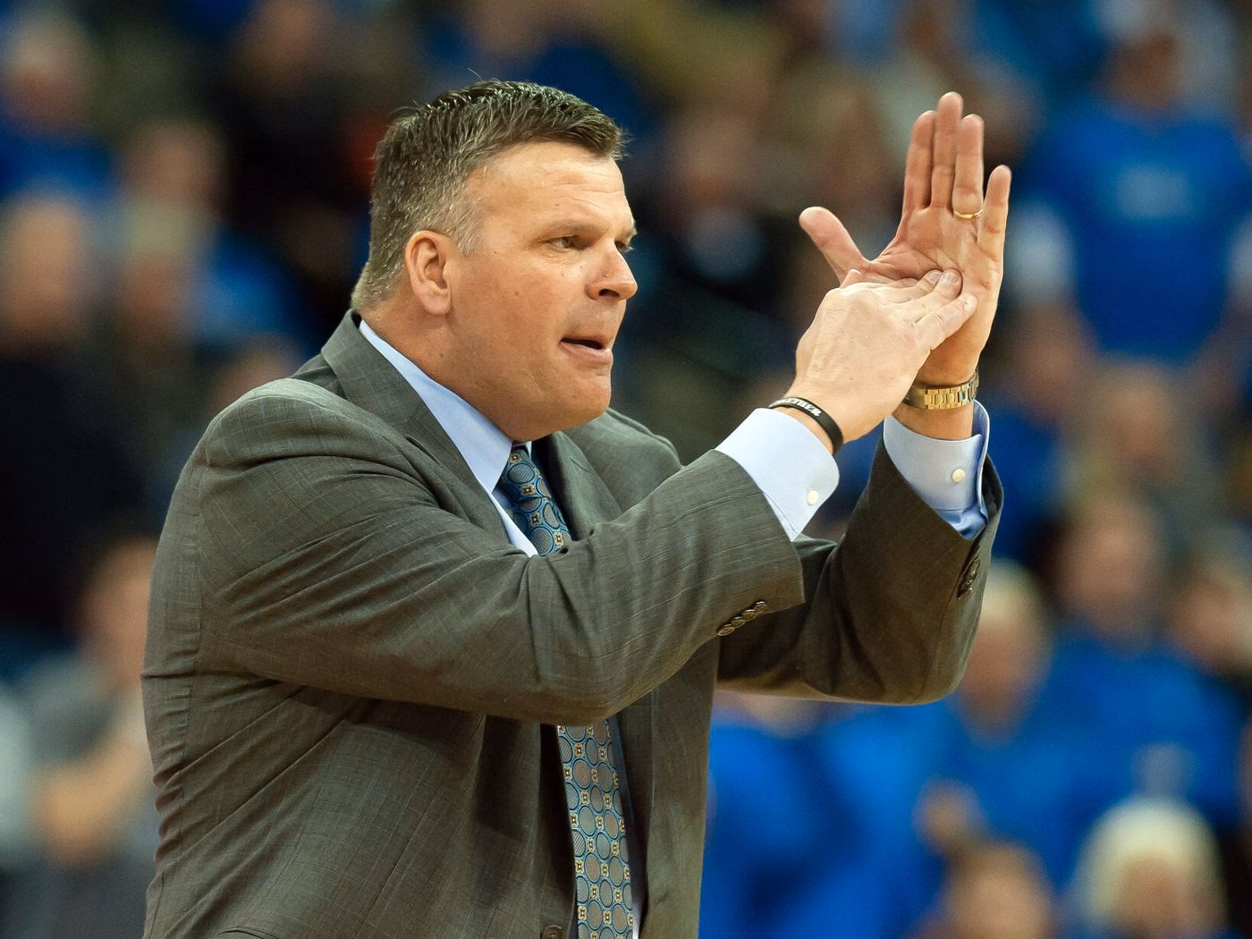 How many timeouts can a basketball coach call?