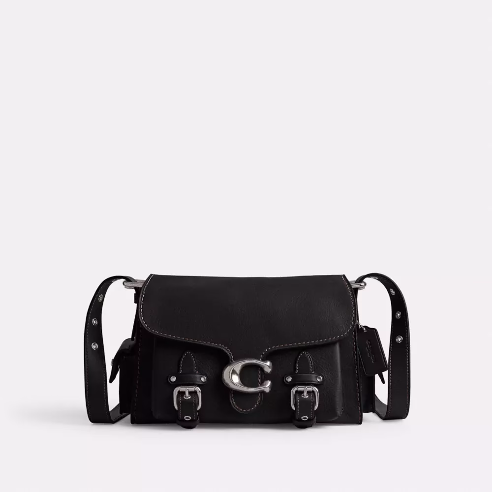 What is a coach shoulder bag?