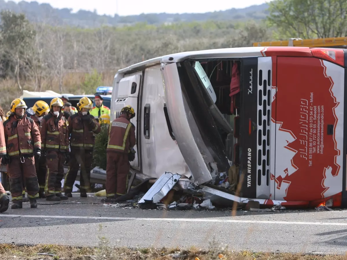How many people were injured in a bus crash in Spain?