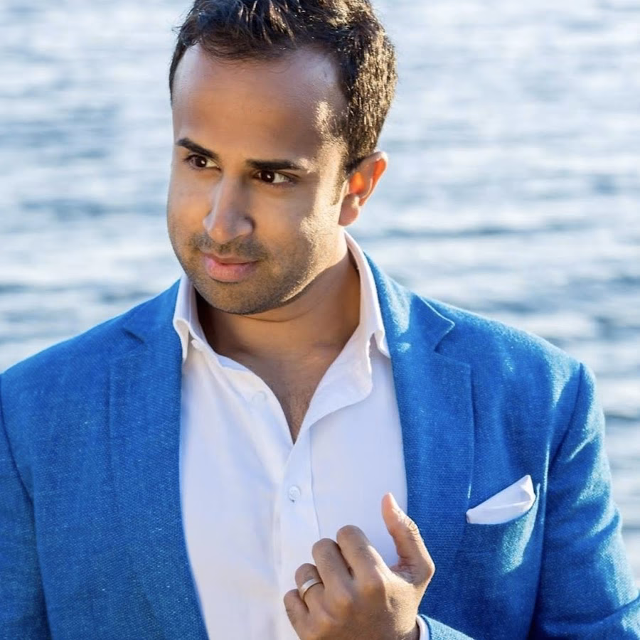 How much did the coach foundation Donate In fiscal year 2021?