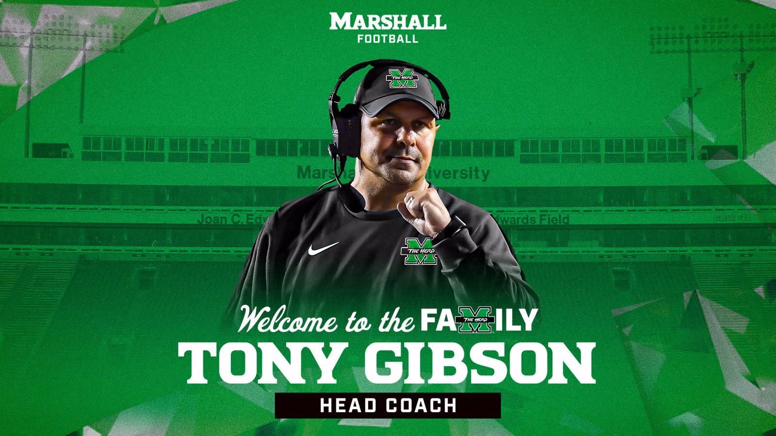 What are Marshalls coaches?