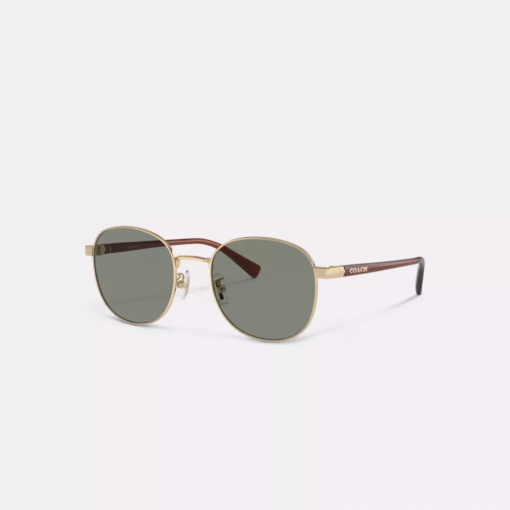 Why should you buy men's Sunglasses at coach outlet?