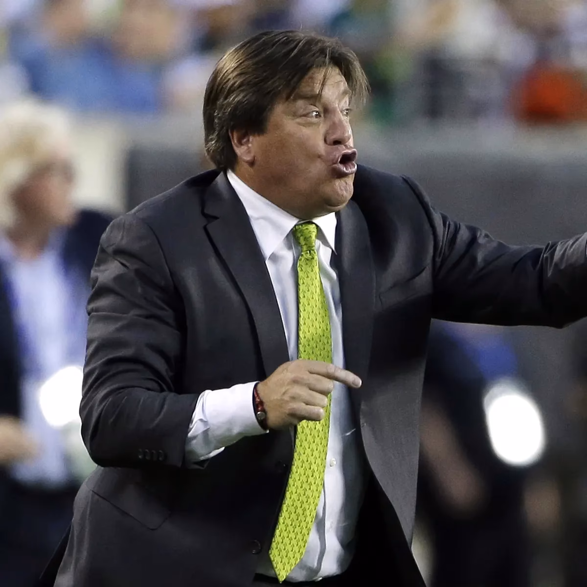 ¿Quién es el mejor coach para ser un hombre aliado del feminismo?