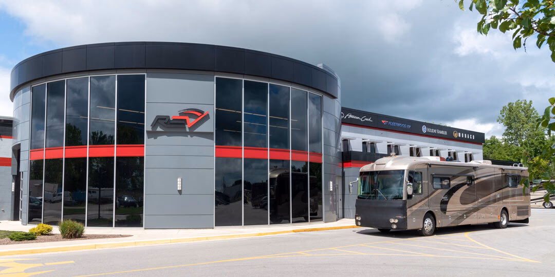 Why should you choose a Monaco Coach?