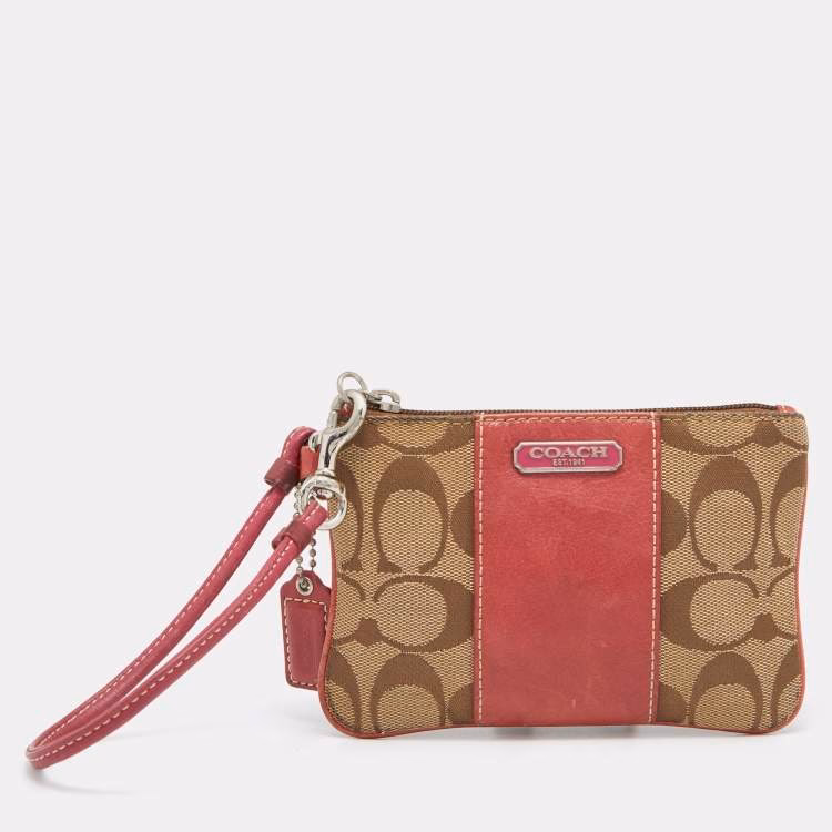 Which Coach wristlets are the best?