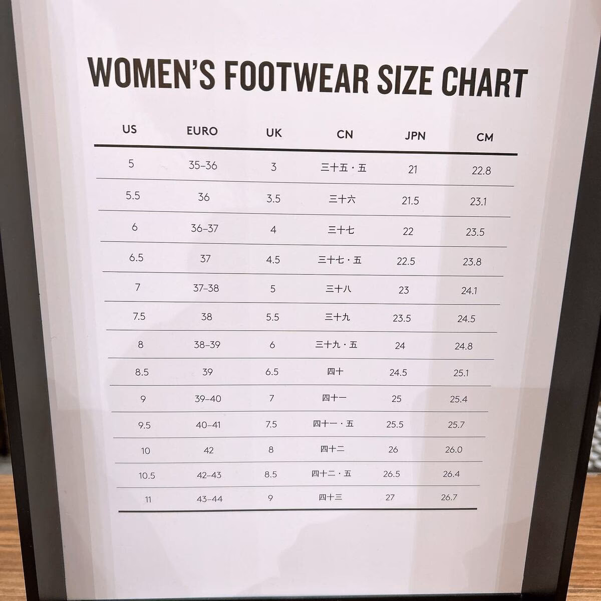 What bags are available at coachtopia?