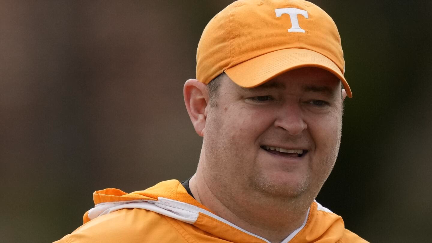 Is Tennessee a Division 1 college football team?