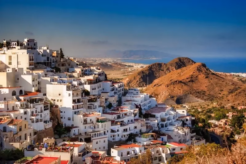 How do I get to the top of a Mojacar bus?