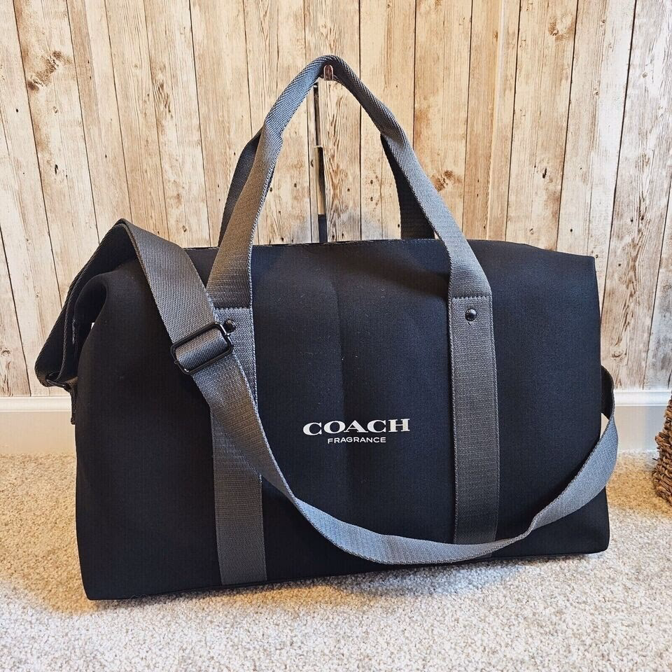 What is a weekender bag?