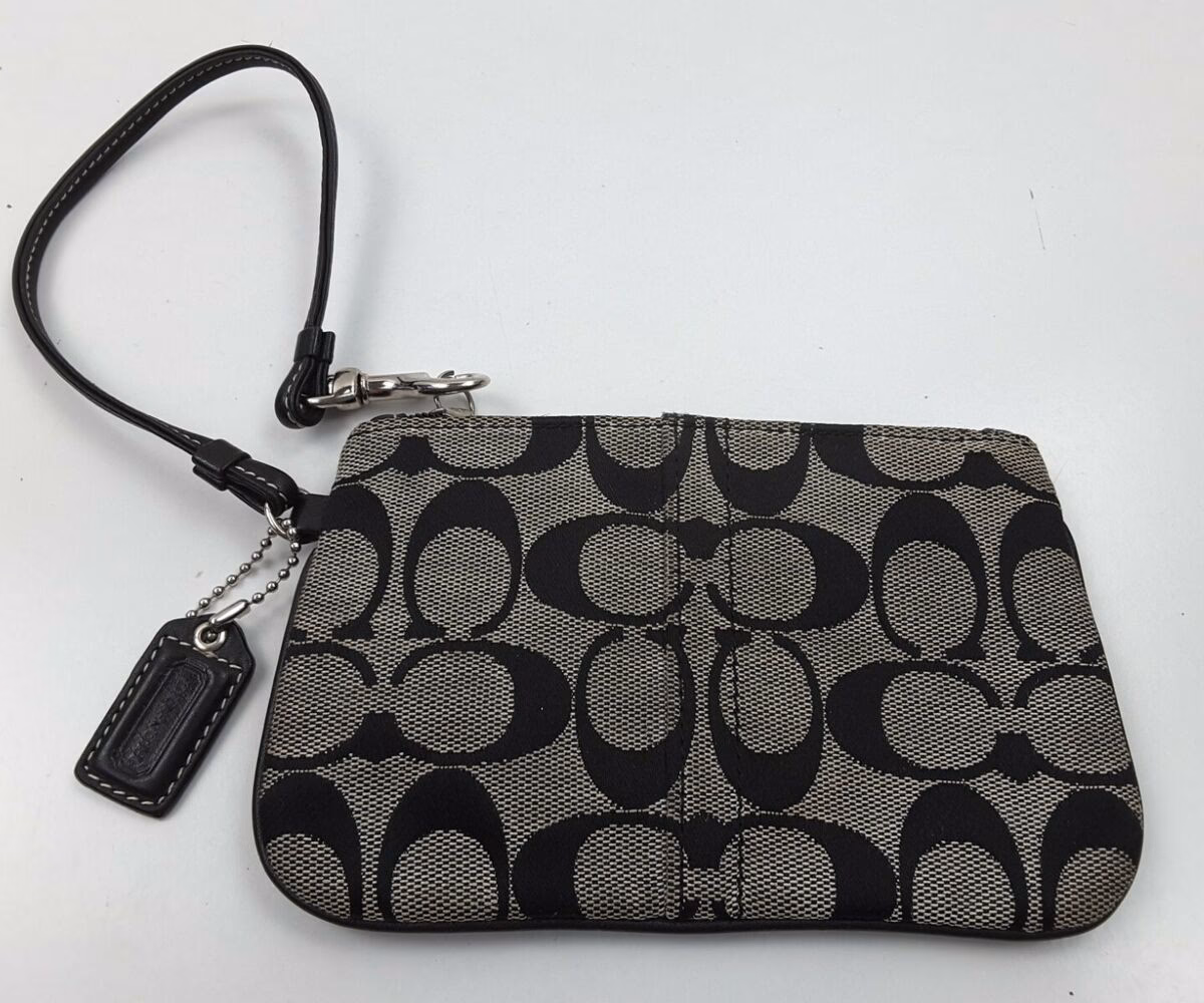 Where can I buy new wallets & wristlets?