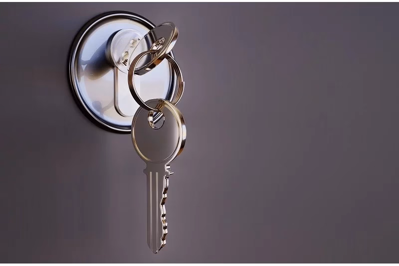 ¿Por qué se debe girar la llave?