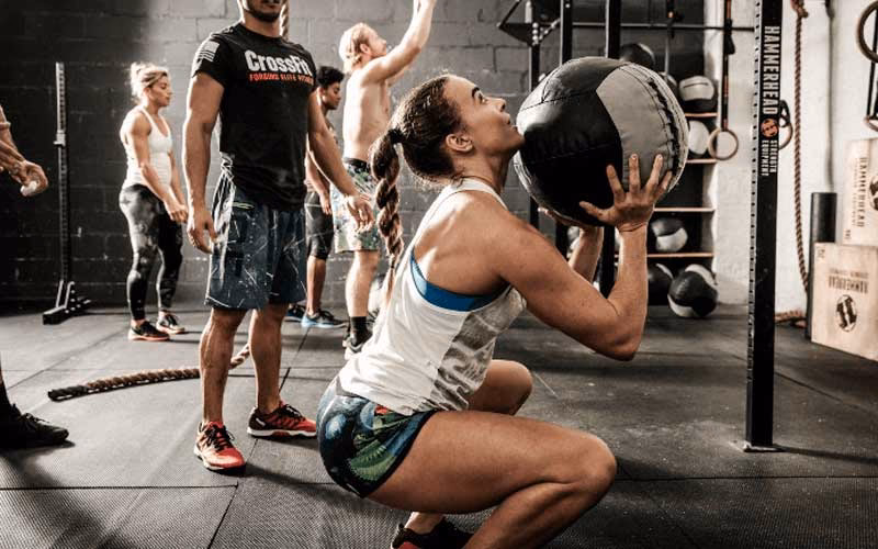 ¿Cuántos días se recomienda entrenar CrossFit?
