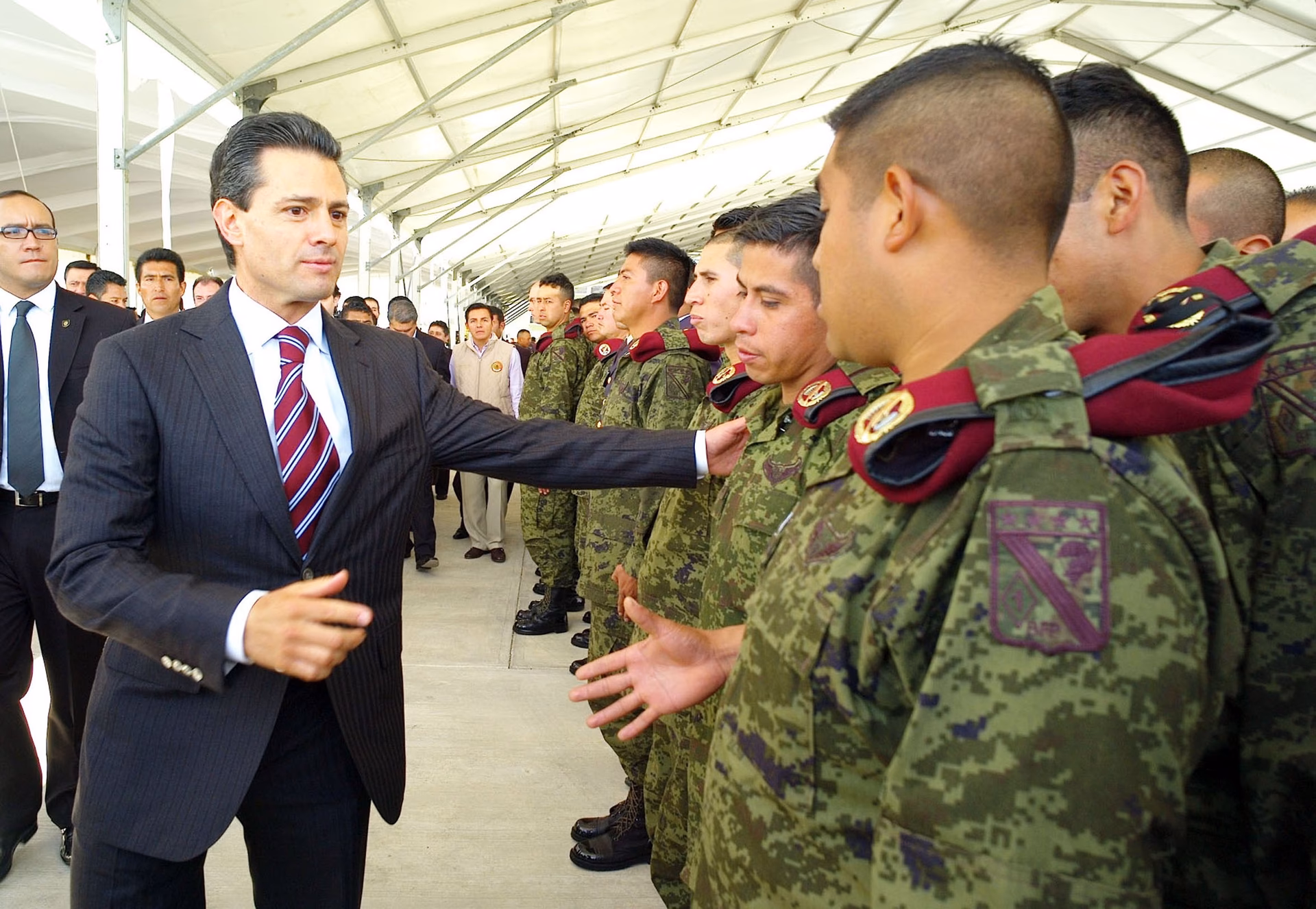 ¿Cuánto gana un coronel del Ejército?