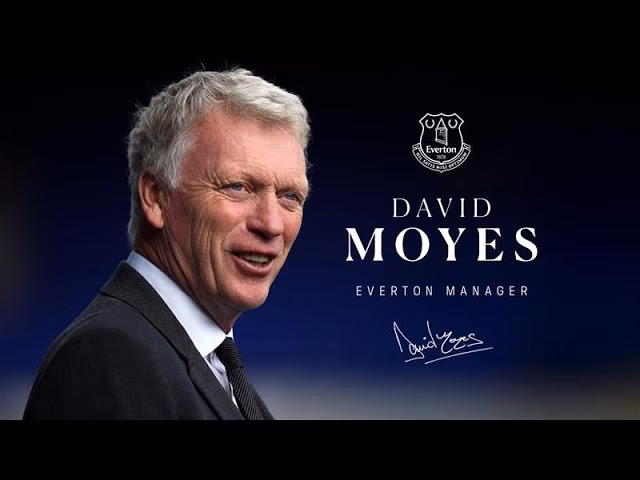 Who are David Moyes assistant coaches?