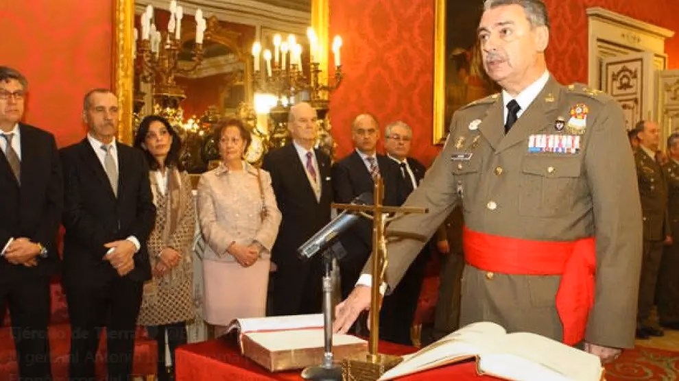 ¿Quién coordina la Dirección General de Asuntos Económicos del Ministerio de defensa?