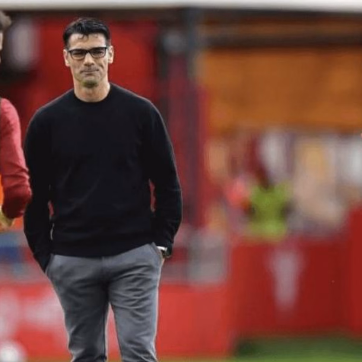 ¿Cuántos años de experiencia tiene el entrenador del Levante?