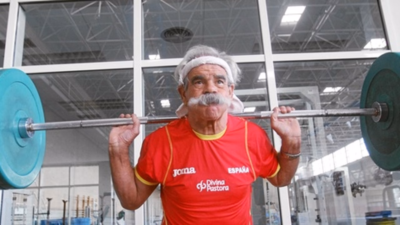 ¿Qué pasó con la carrera de Aznar?