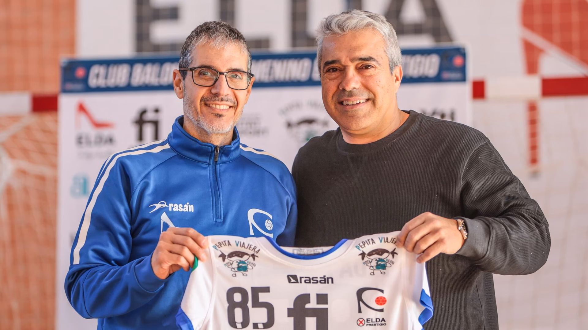 ¿Quién es el director deportivo del Elda Prestigio?