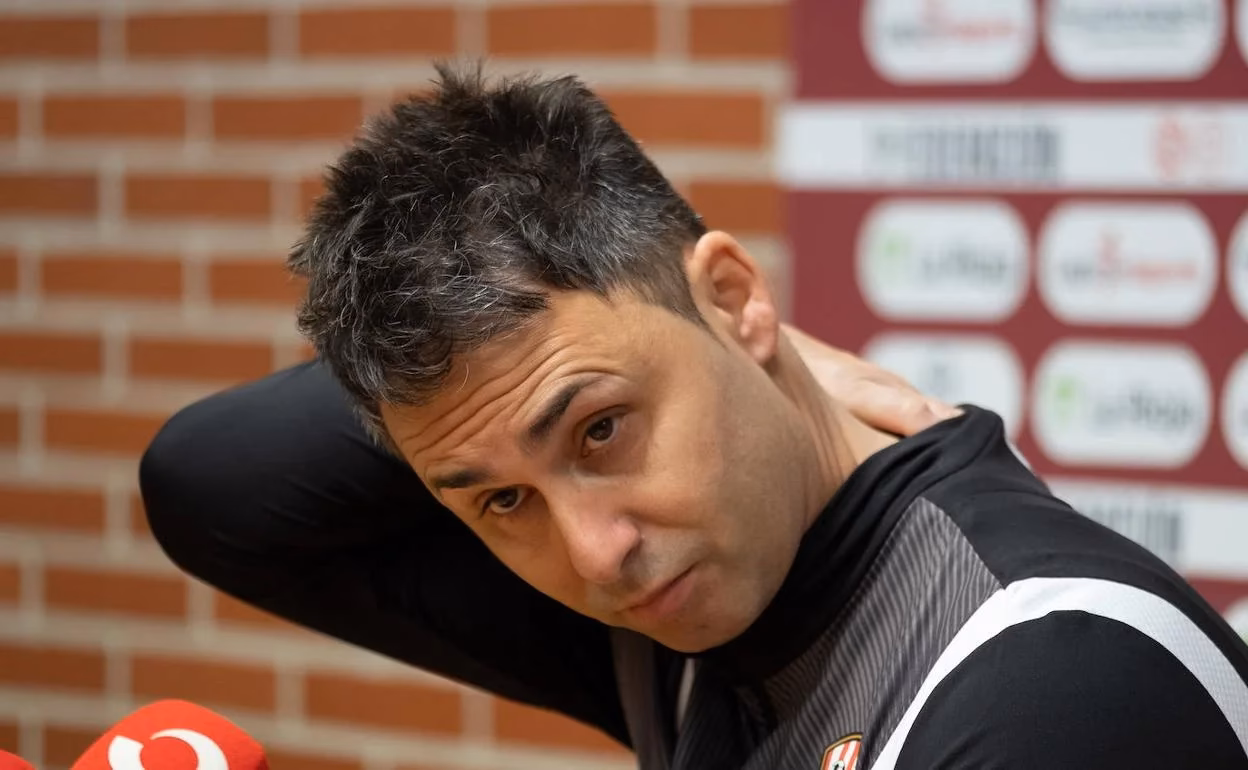 ¿Quién es el segundo entrenador de la UD Logroñés?