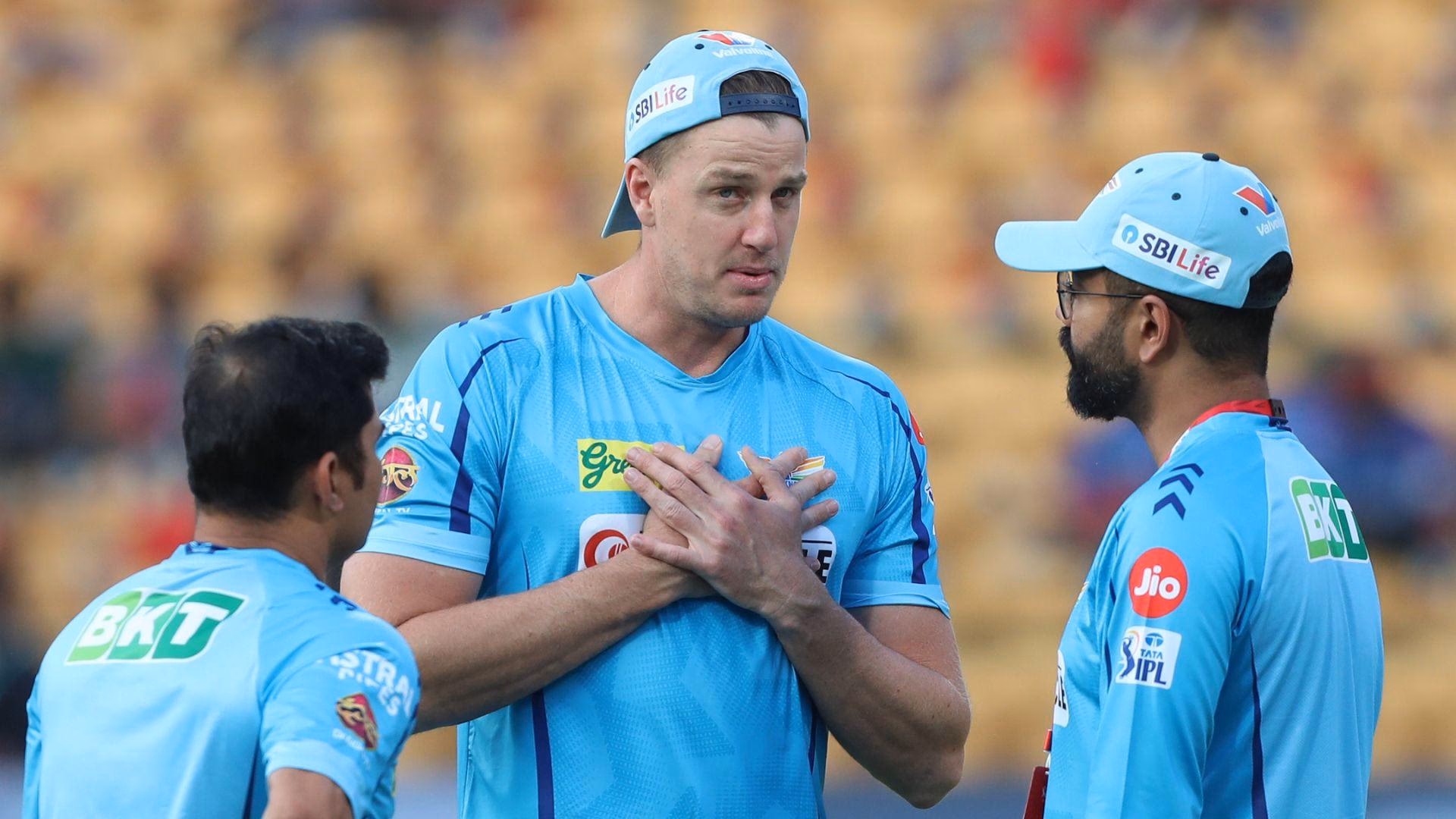 Who is India's bowling coach R Vinay Kumar?