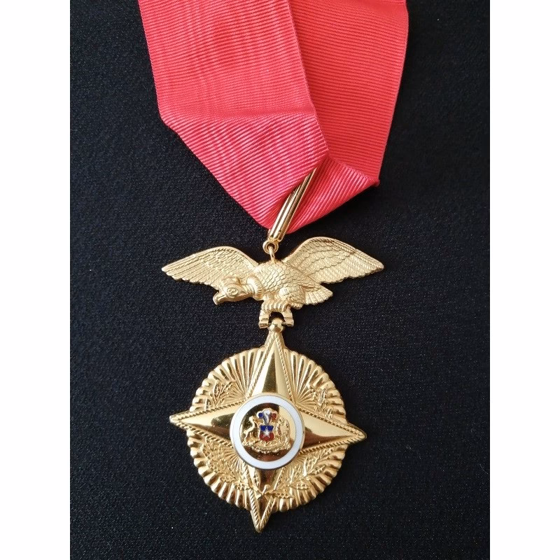 ¿Quién recibió la primera medalla acuñada en Chile?
