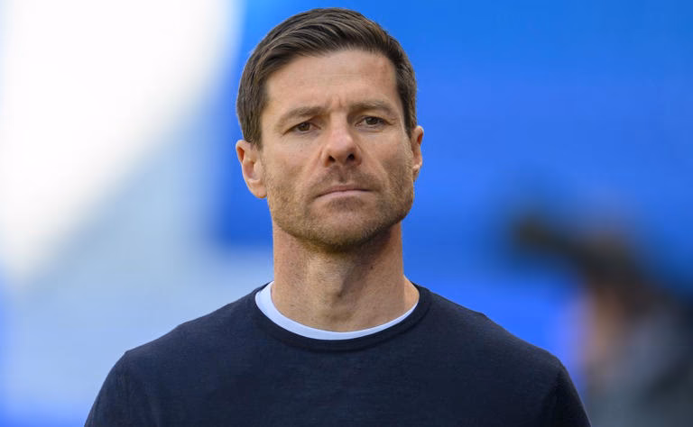 ¿Quién es el entrenador de la Real Sociedad?