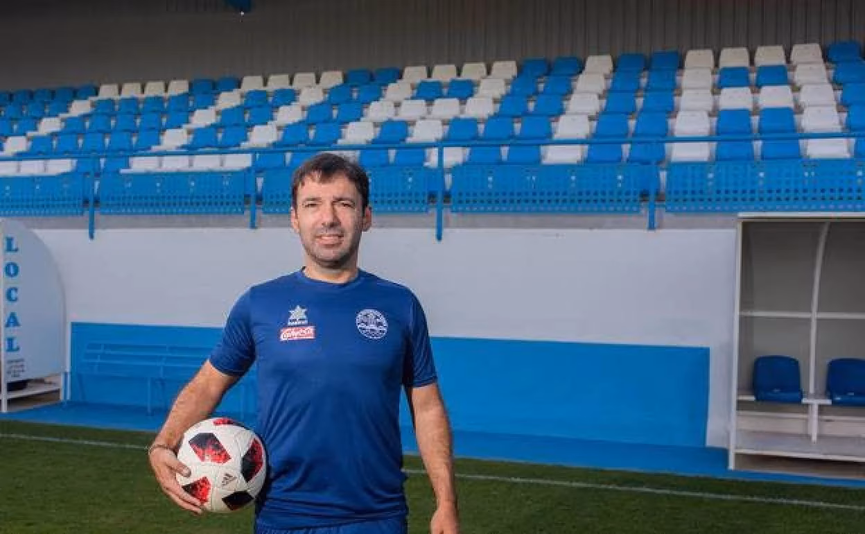 ¿Quién es el entrenador interino del rey?