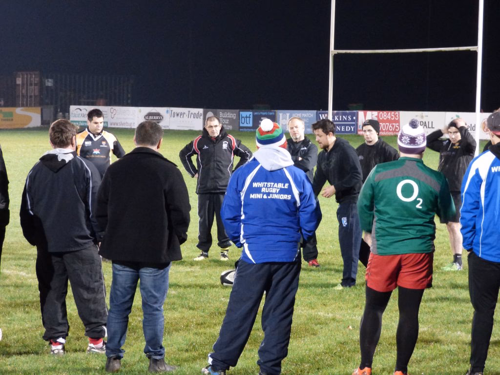 Does World Rugby offer online training courses?