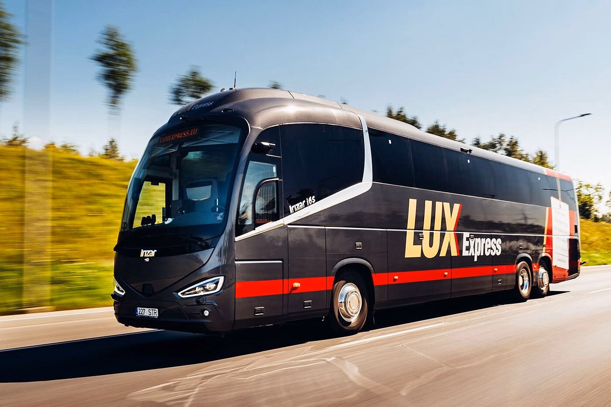 Where do Lux Express buses stop in Tallinn?